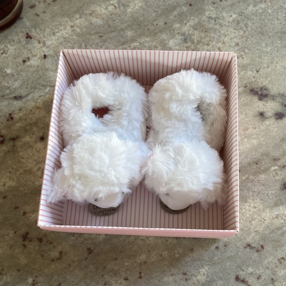 Doudou et Compagnie Paris Lamb Plush Slippers 6-12 months - Picture 7 of 8